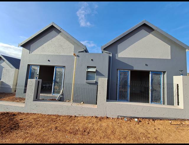3 BEDROOM HOUSE FOR SALE IN OUTENIQUASBOSCH